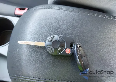 2013 Ford Escape S z USA, uszkodzony, nr VIN 1FMCU0F75DUB94248